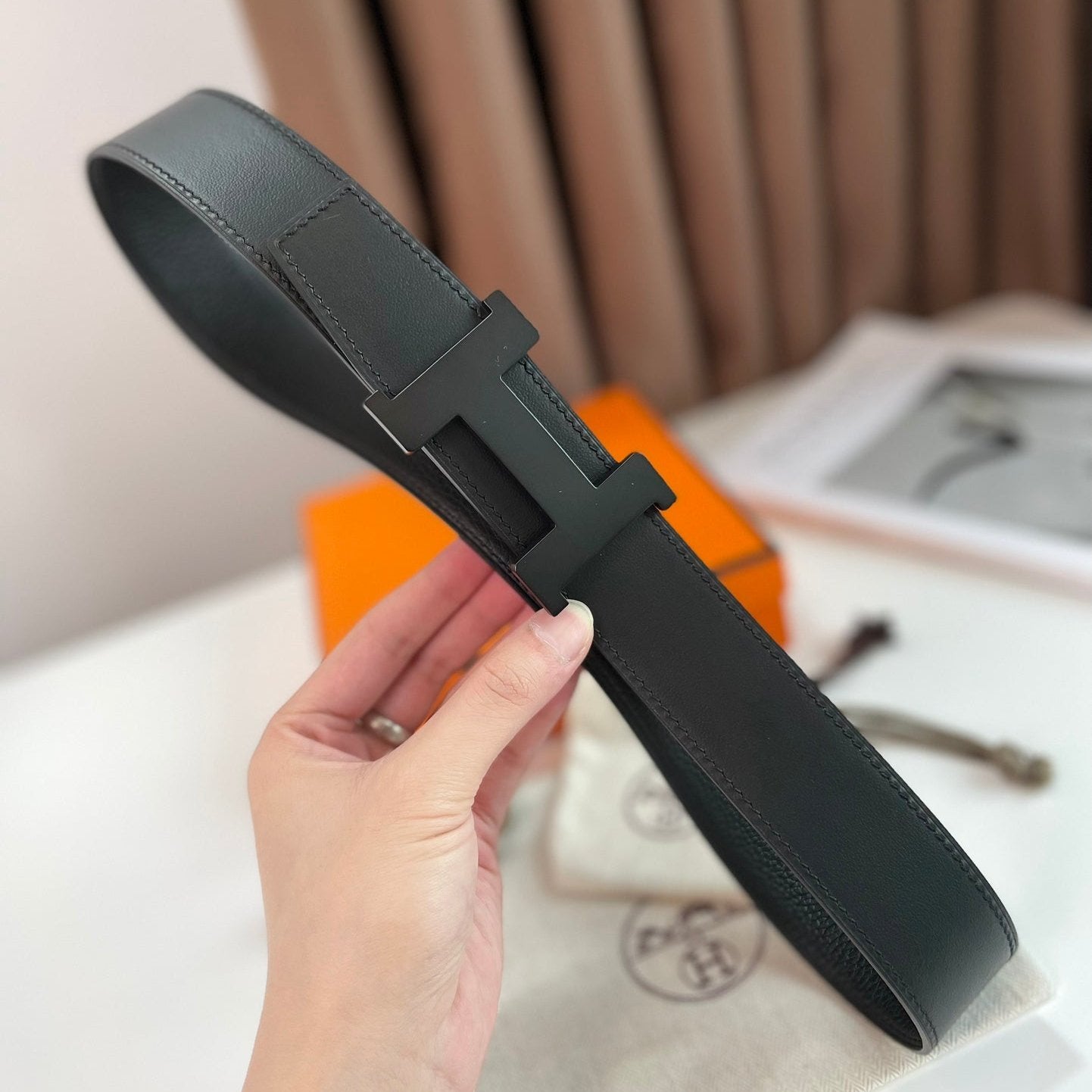 HERMES CONSTANCE BELT BUCKLE & REVERSIBLE BLACK LEATHER STRAP 38MM