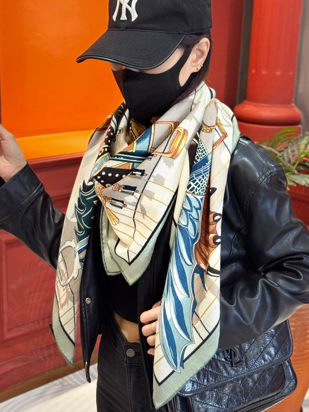 HERMES HERMES 25S SCARF 140 IN SILK CASERE 989484