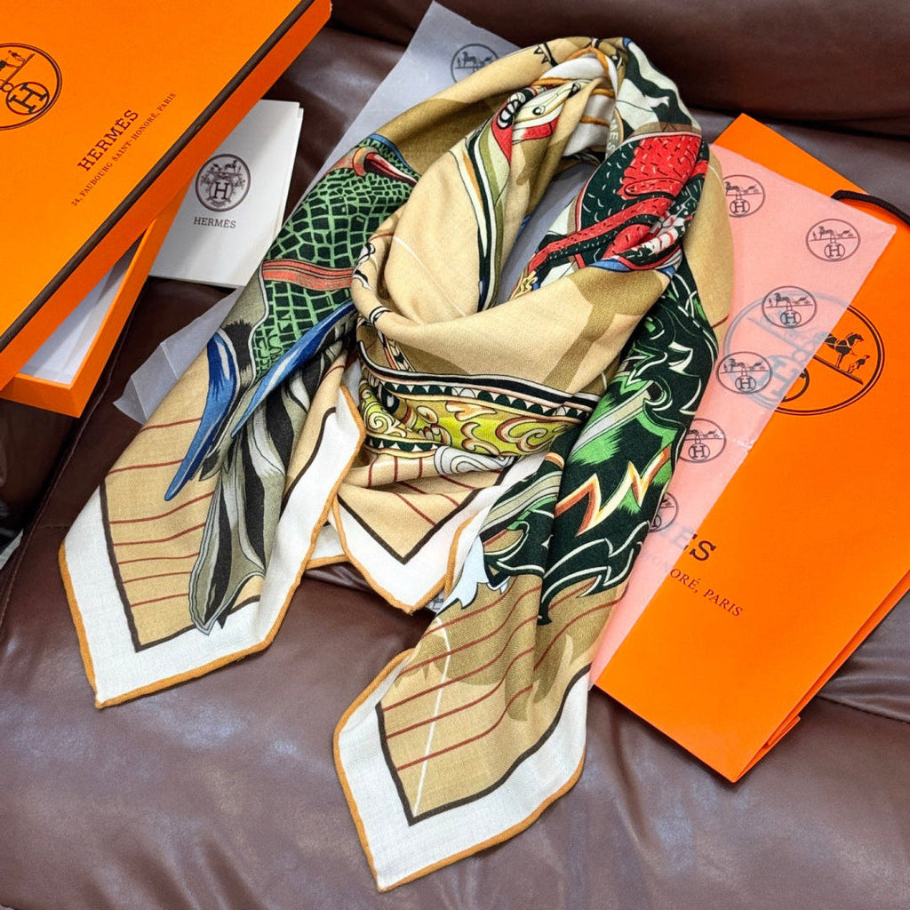 HERMES HERMES 25S SCARF 140 IN SILK CASERE 989487