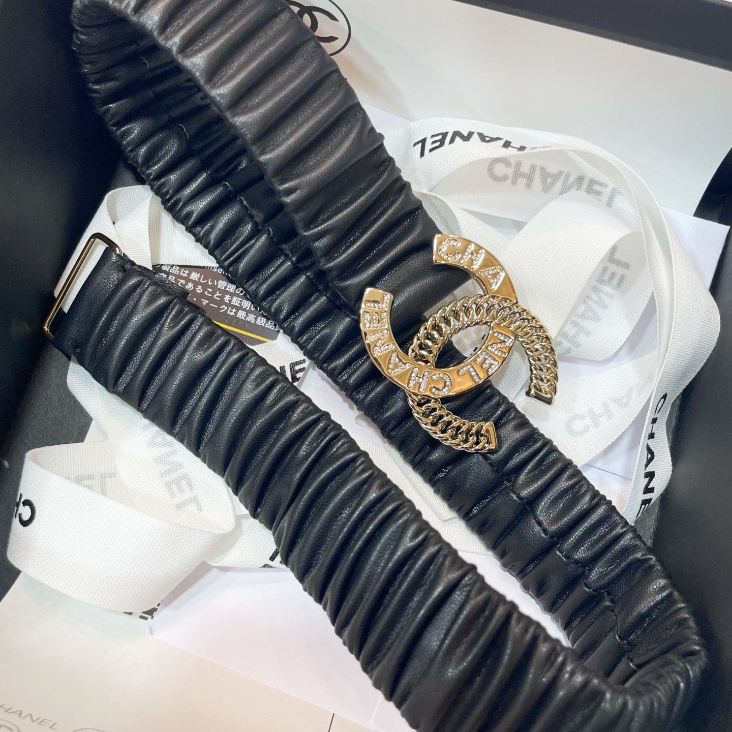 CHANEL DOUBLE 30MM STRETCH BELT IN BLACK CALFSKIN WITH GOLD CHAIN BUCKLE CRYSTAL DETAIL