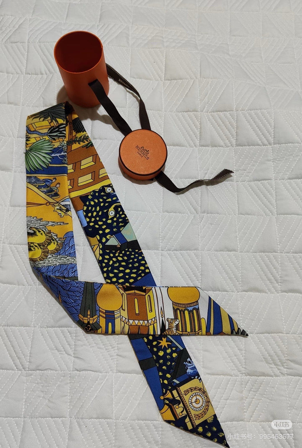 HERMES HERMES 25S NECKERCHIEF 86 IN SILK 989359