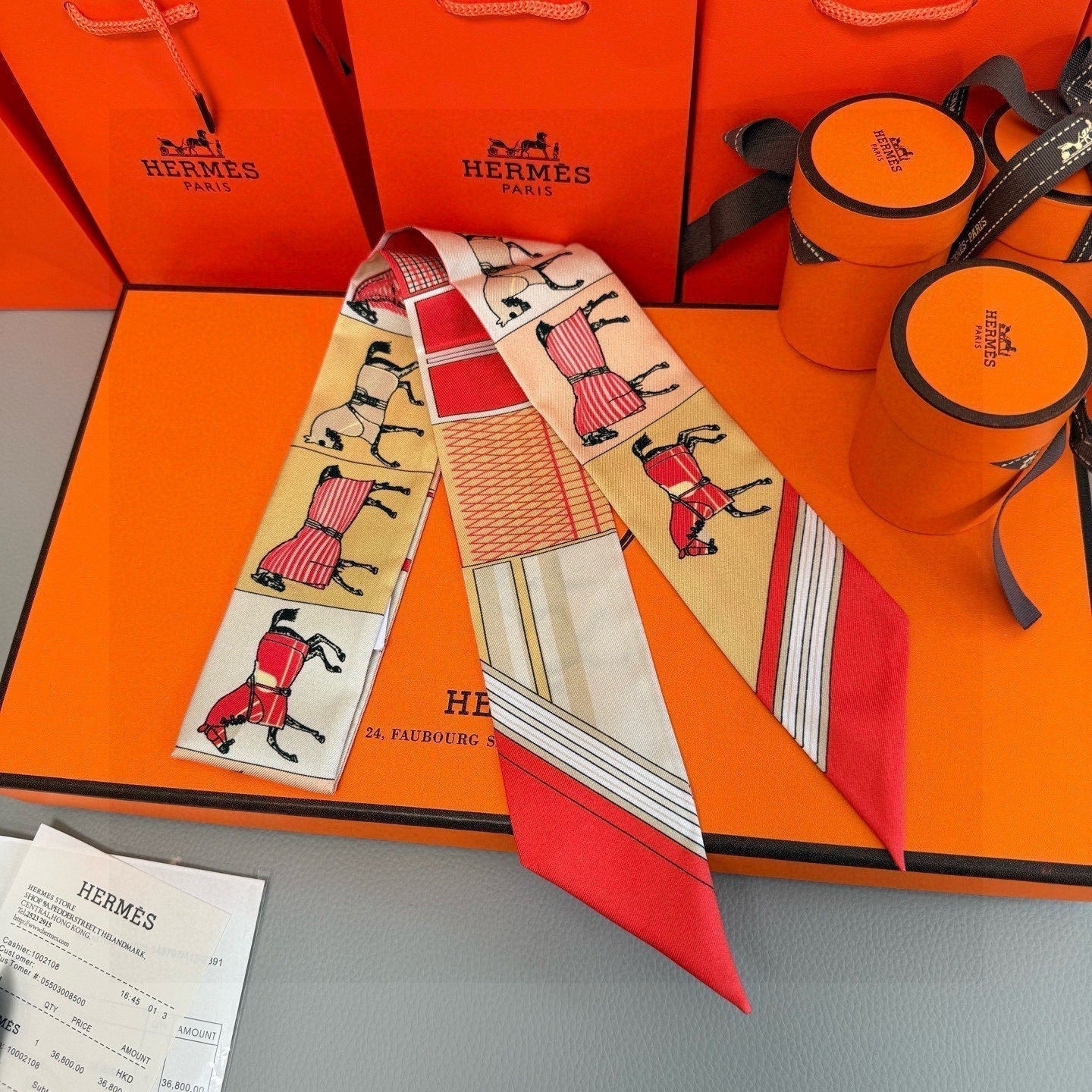 HERMES HERMES 25S NECKERCHIEF 86 IN SILK 991550