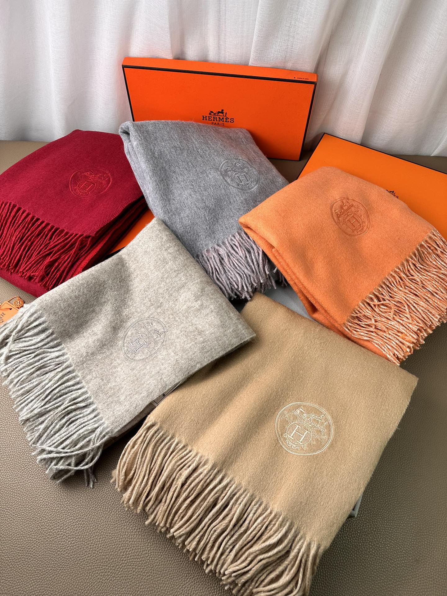 HERMES DOUBLE-FACE SCARF 200 CM IN CRIMSON RED CASERE