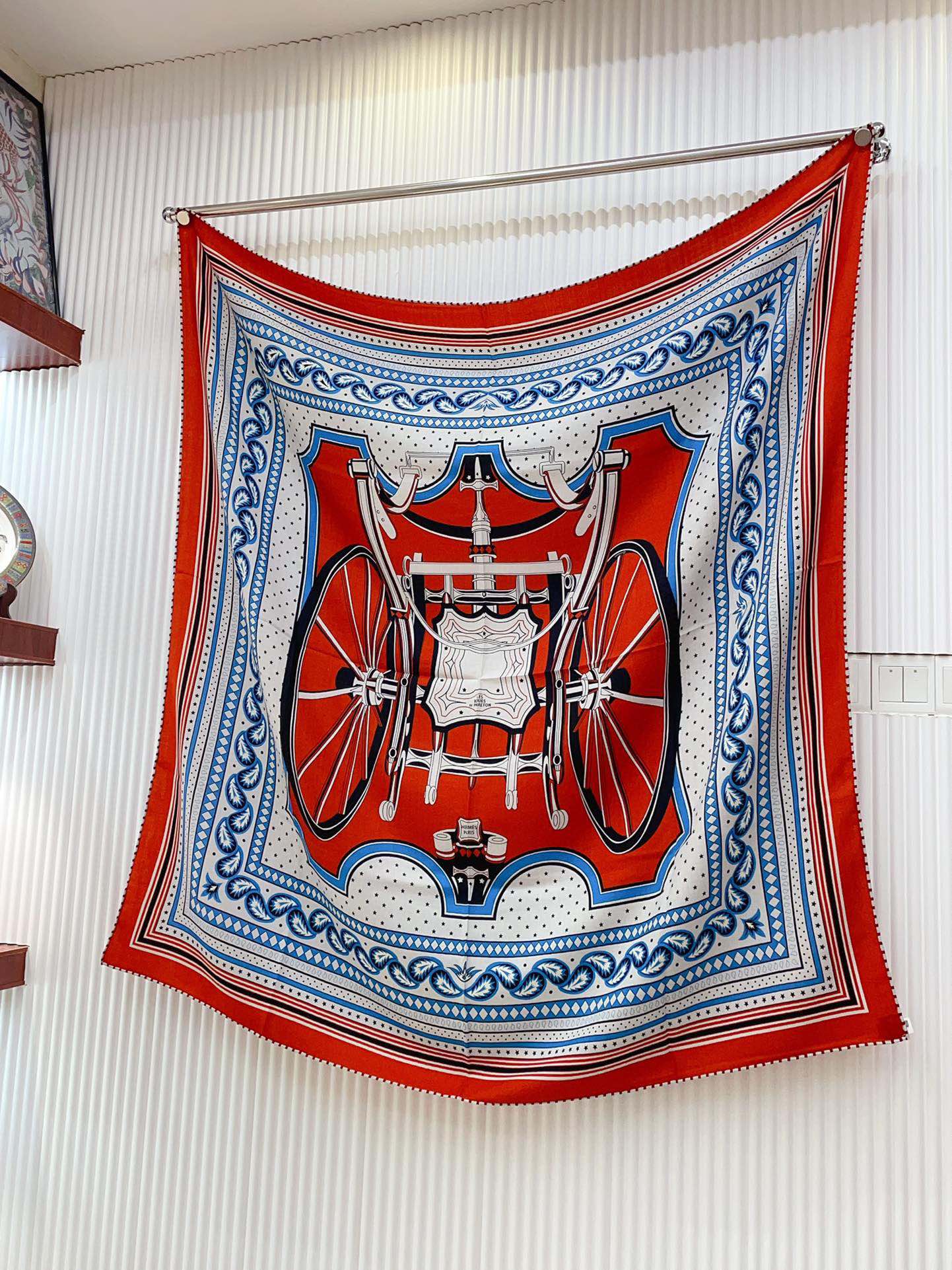 HERMES LES ROUES DE PHAETON BANDANA SHAWL 140 CM COLORFUL 385446