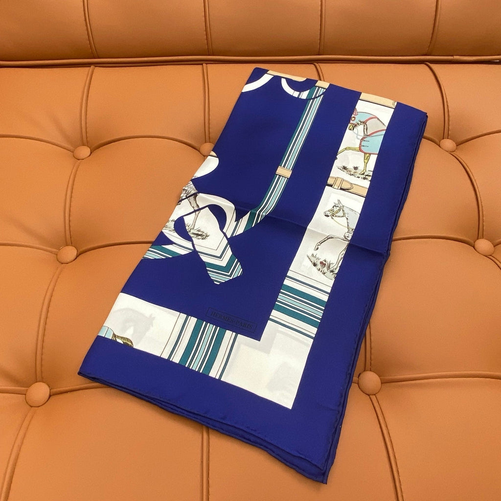 HERMES HERMES 25S SCARF 90 IN SILK 703707