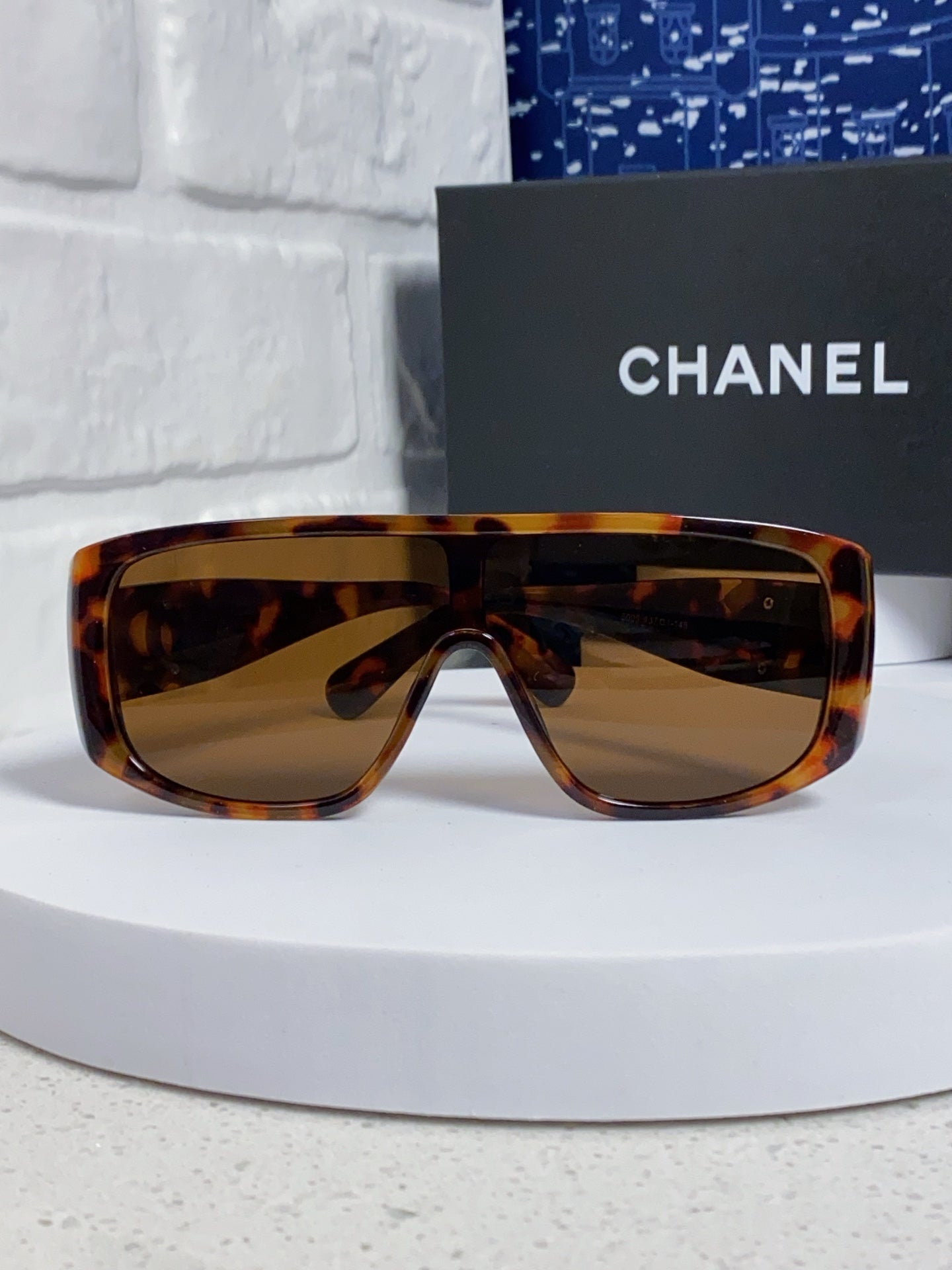 CHANEL SQUARE SUNGLASSES CH5495 IN HAVANA ACETATE BROWN LENSES