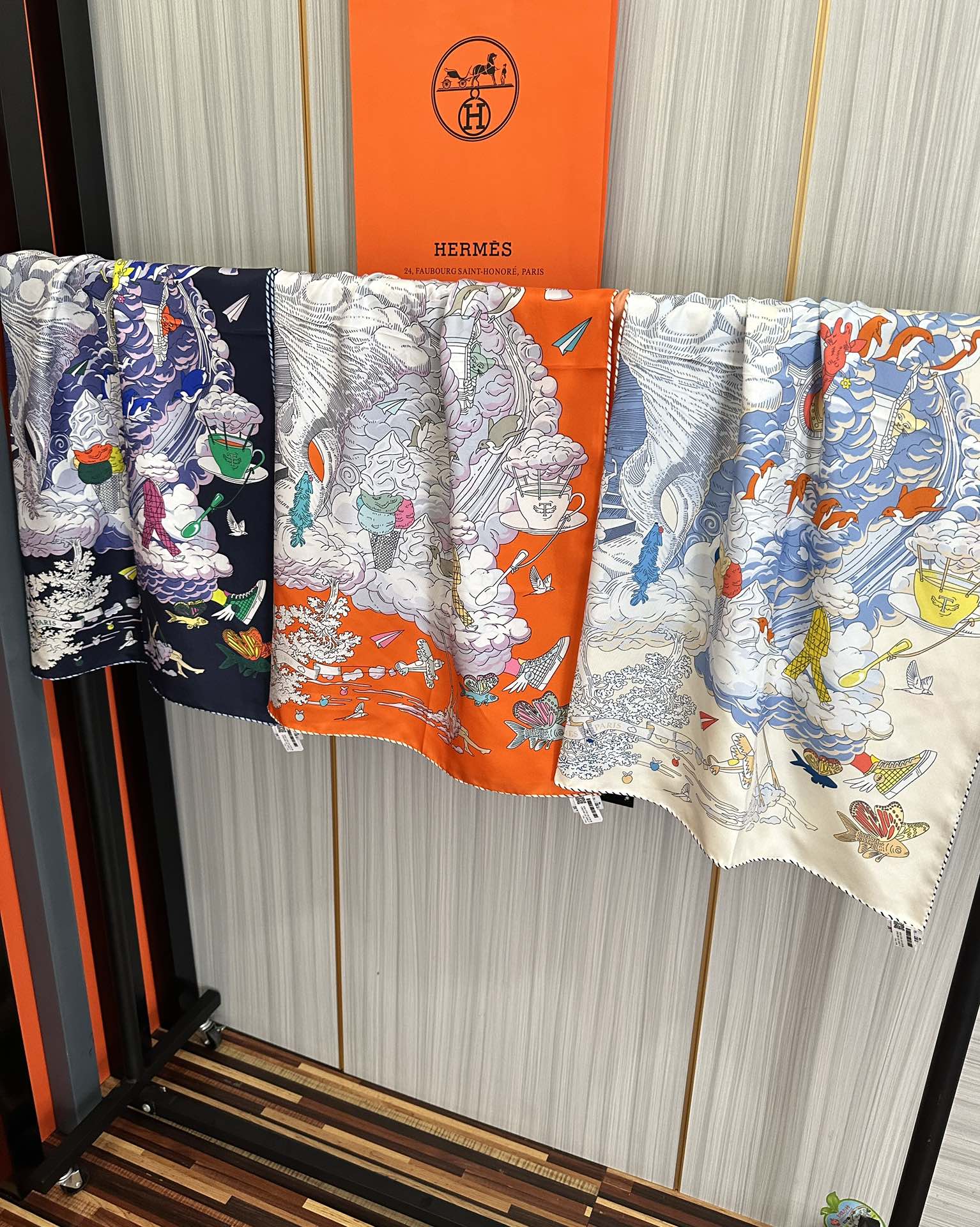 HERMES HERMES 25S SCARF 90 IN SILK 724703