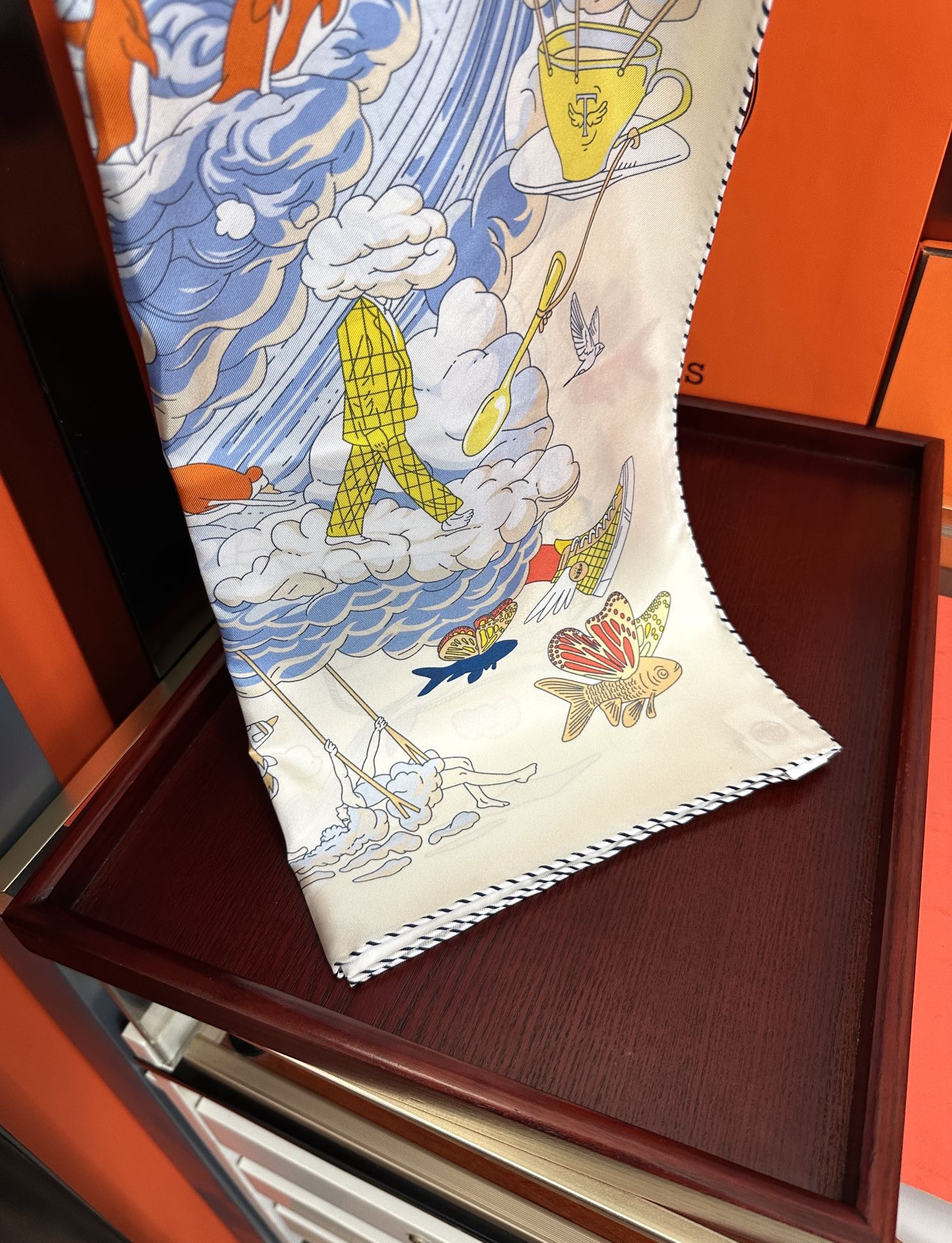 HERMES HERMES 25S SCARF 90 IN SILK 724703