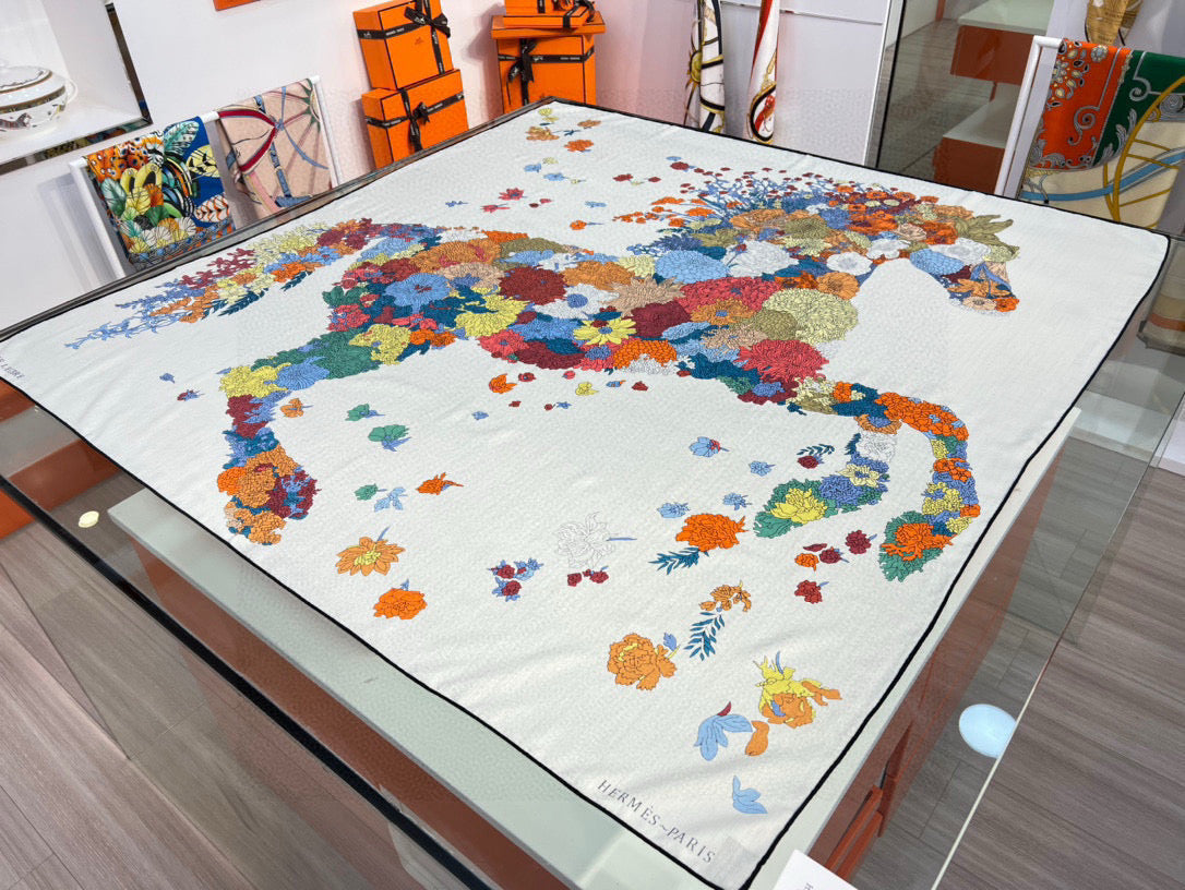 HERMES HERMES 25S SCARF 140 IN SILK 724766