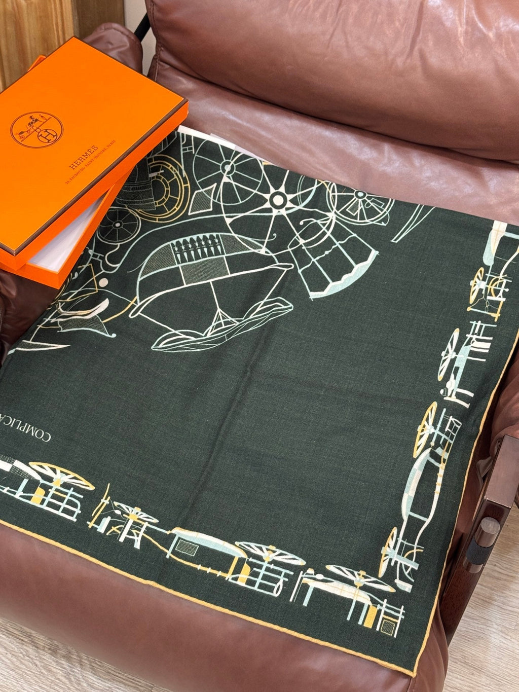 HERMES HERMES 25S SCARF 140 IN CASERE SILK 727320