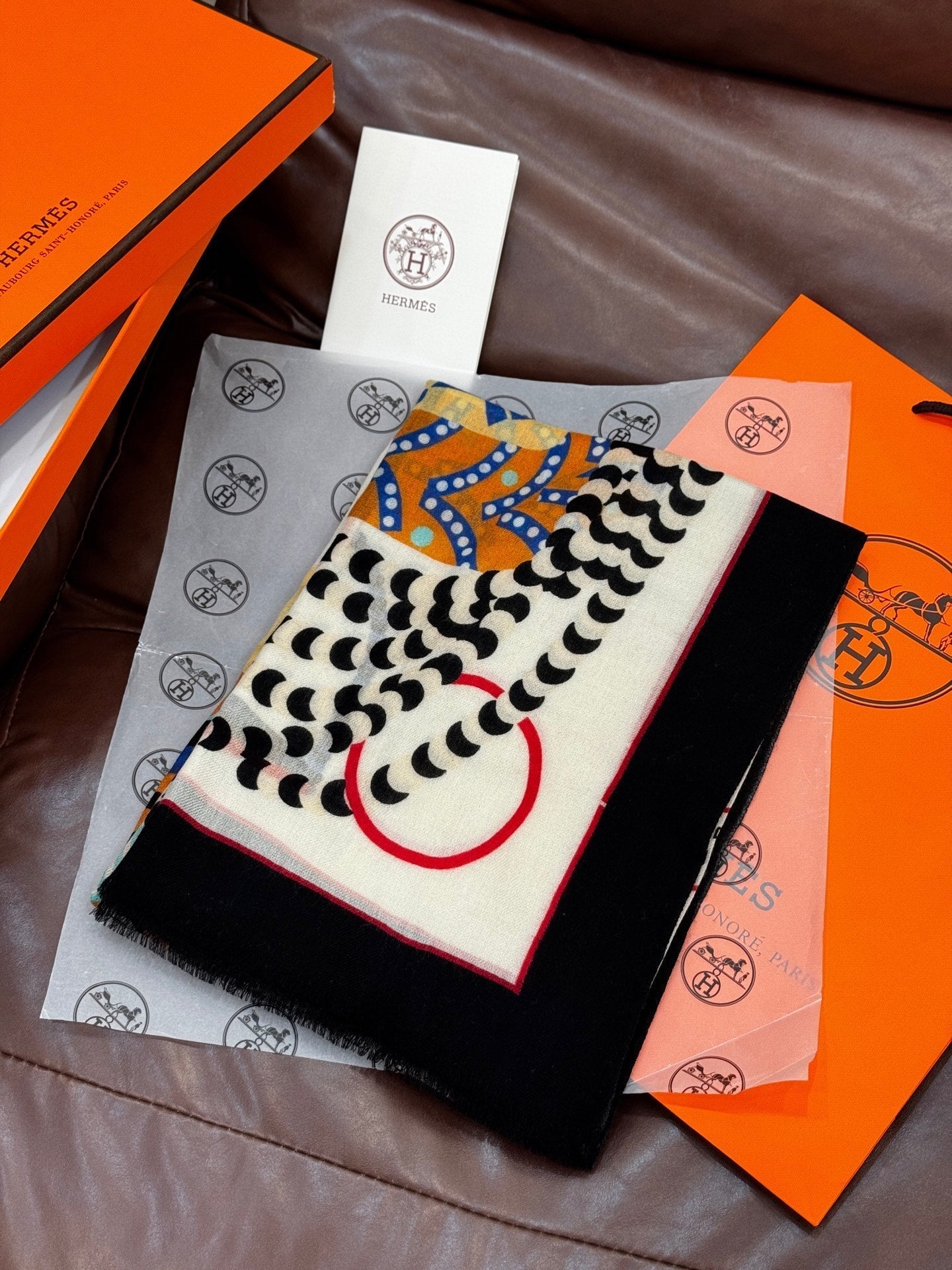 HERMES HERMES 25S SCARF 200 IN CASERE SILK 730600
