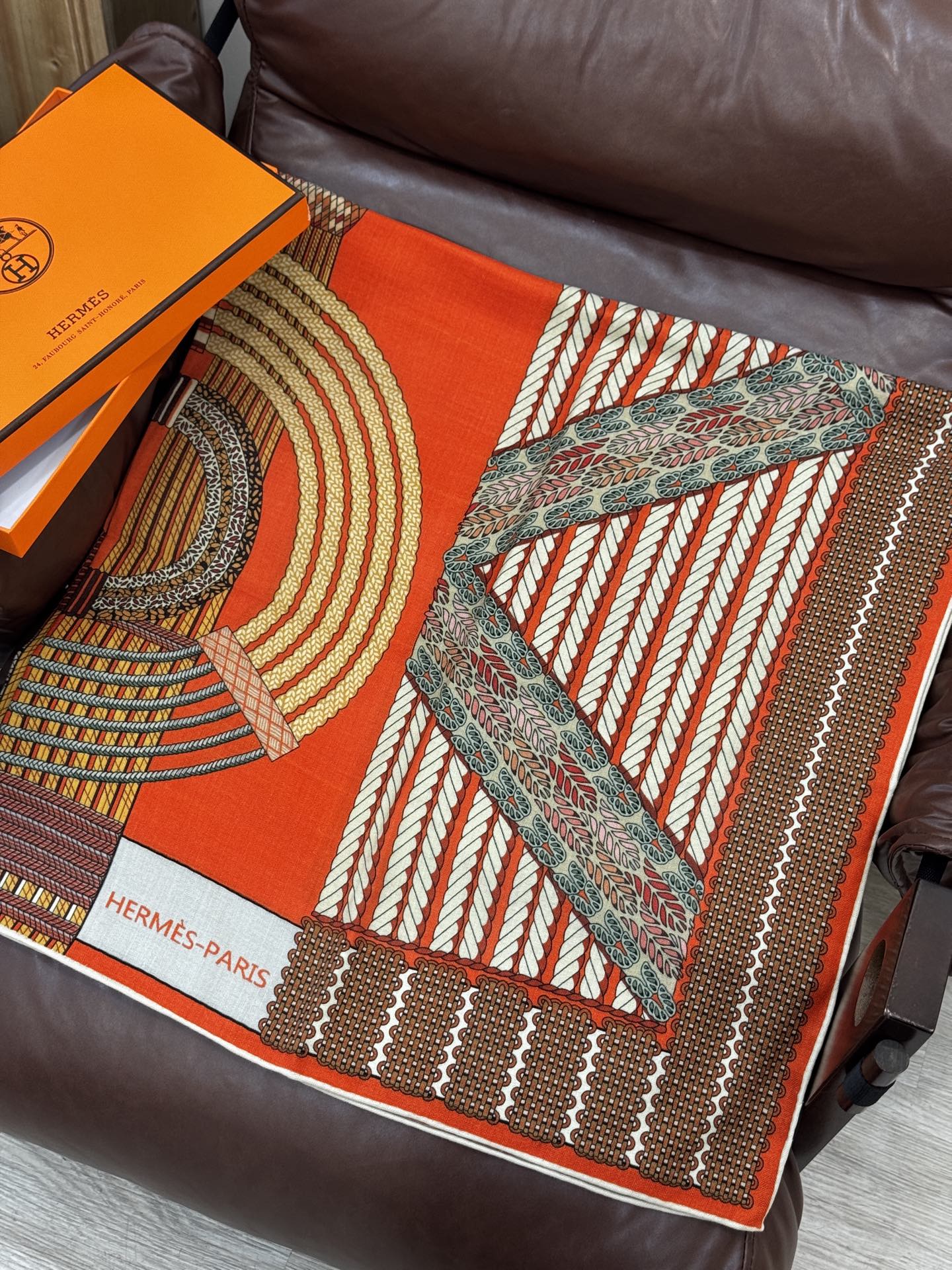 HERMES HERMES 25S SCARF 140 IN SILK TWILL 733918