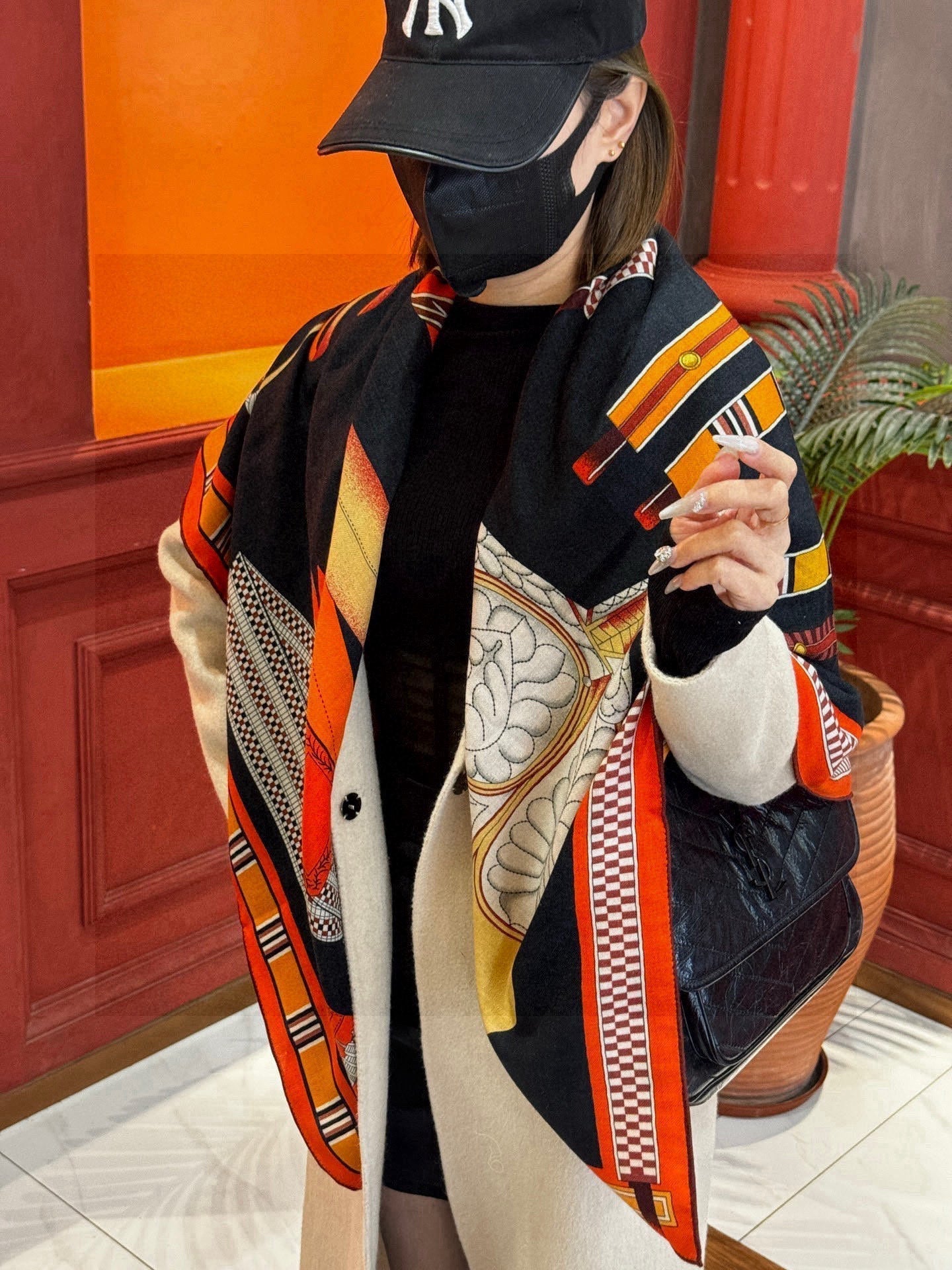 HERMES HERMES 25S SCARF 140 IN SILK AND CASERE 735807