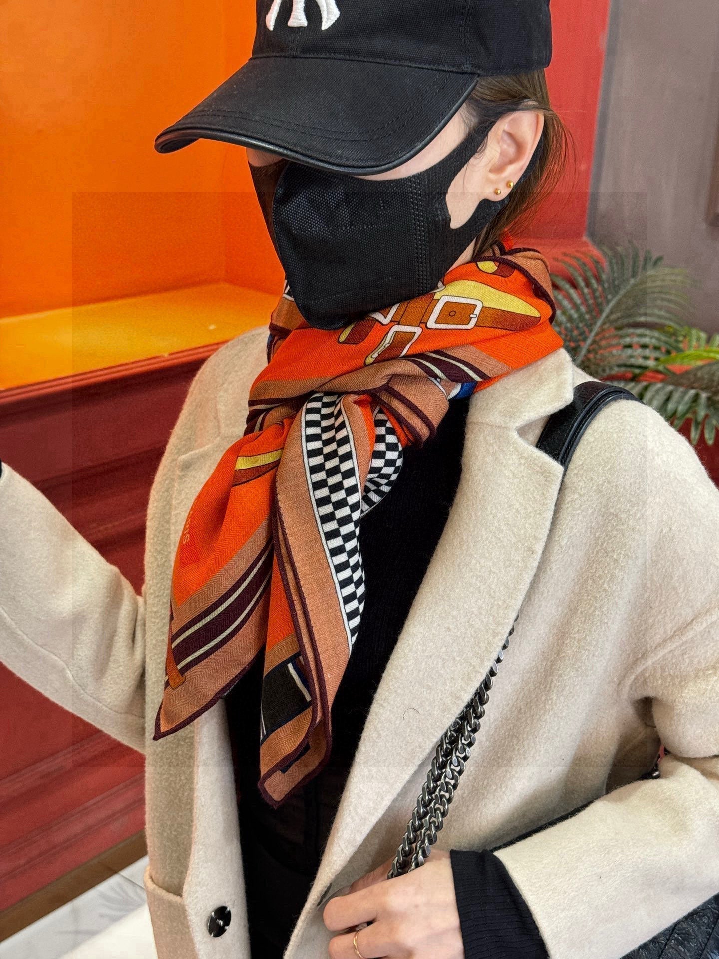 HERMES HERMES 25S SCARF 140 IN SILK AND CASERE 735809