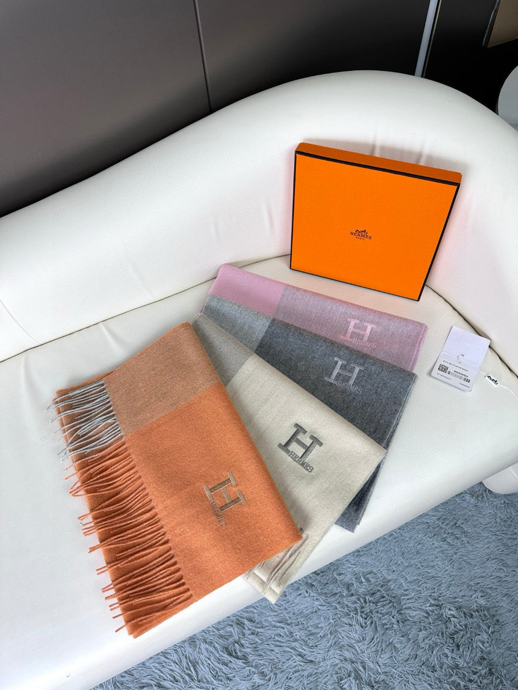 HERMES SCRAF 190 CM IN PINK CASERE