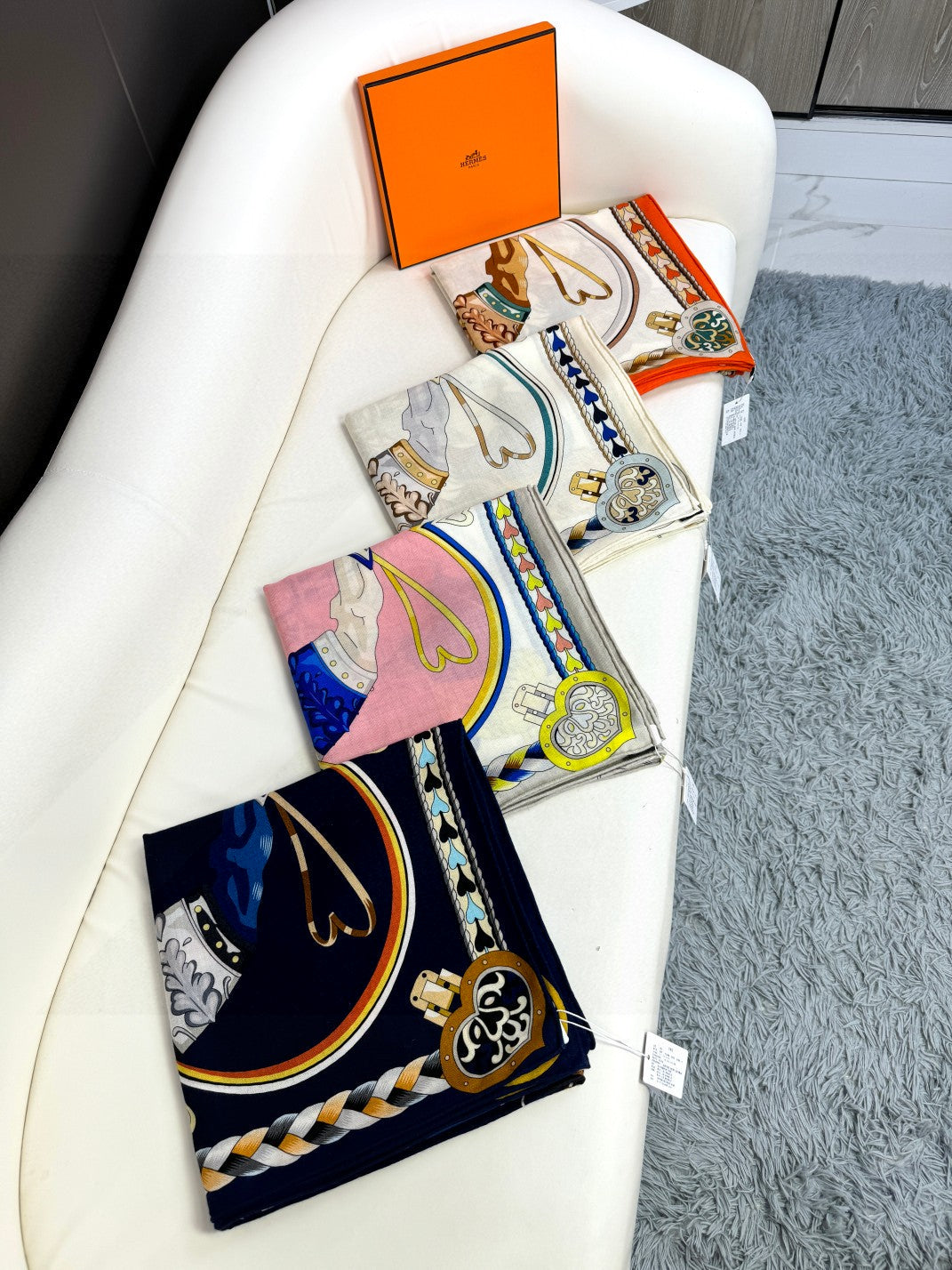 HERMES HERMES 25S SCARF 135 IN CASERE SILK 730648