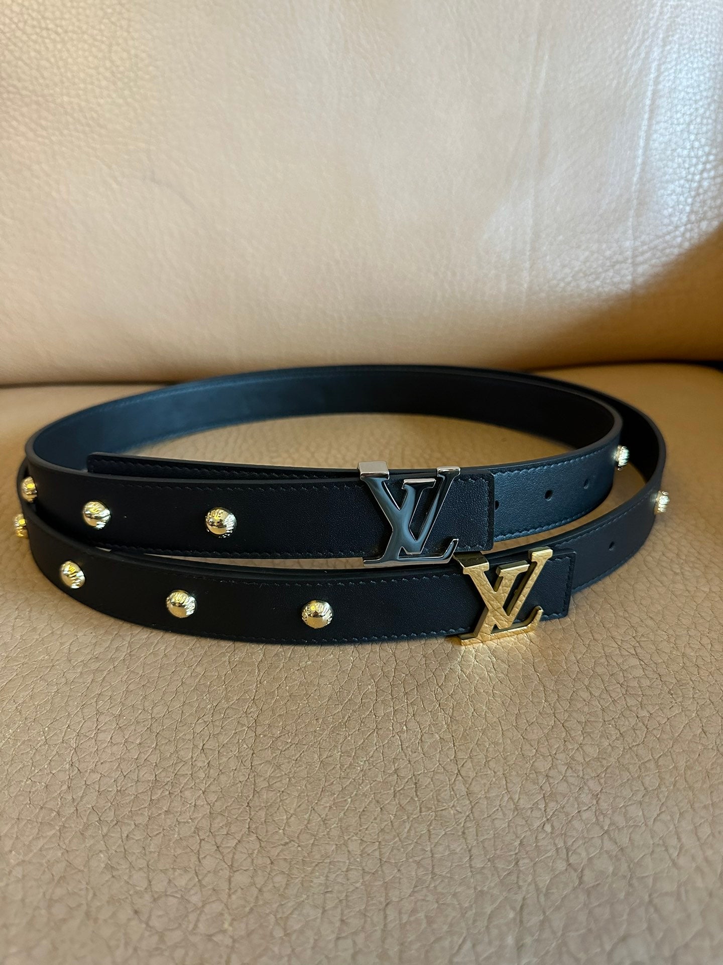 LOUIS VUITTON LV INITIALES STUDS 30 MM REVERSIBLE BELT IN BLACK CALFSKIN GOLD HARDWARE